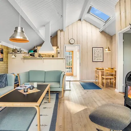 Hedde - 100m From The Sea By Interhome Askeby
