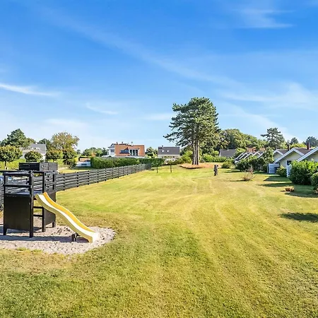 Hedde - 100m From The Sea By Interhome *