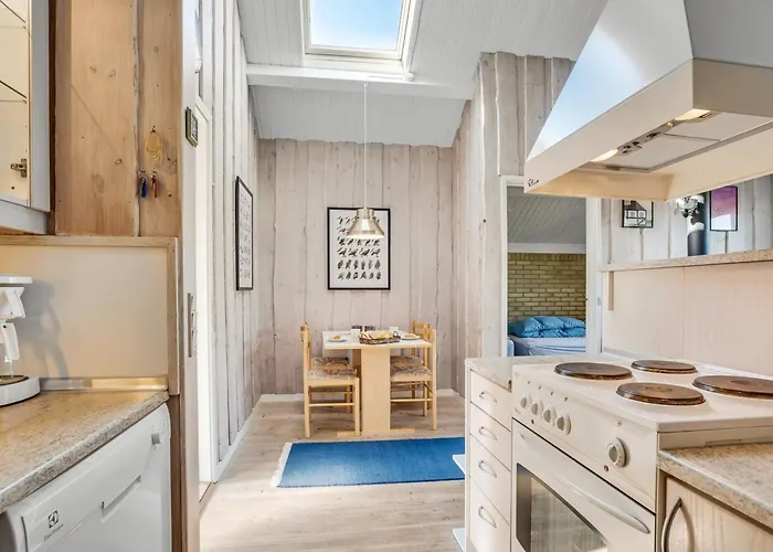Hedde - 100m From The Sea By Interhome Askeby