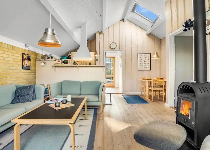 Hedde - 100m From The Sea By Interhome Askeby